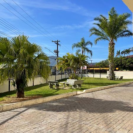 Apartamento Ubatuba, Itagua, Bem Localizado, Duas Vagas De Garagem Exterior photo
